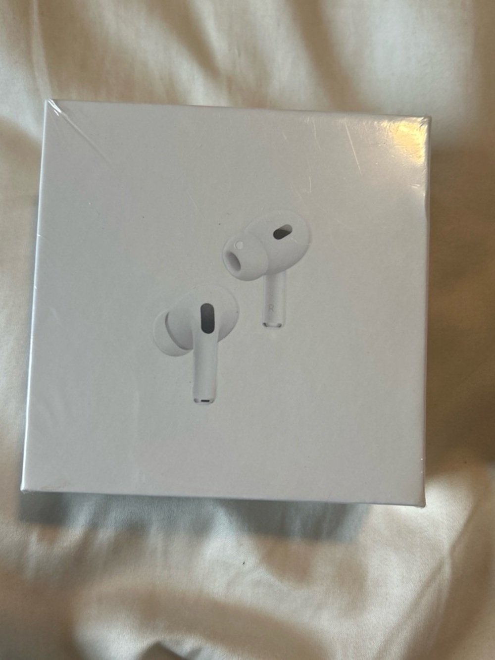Apple White Wireless AirPods Pro Earbuds with Silicone Tips